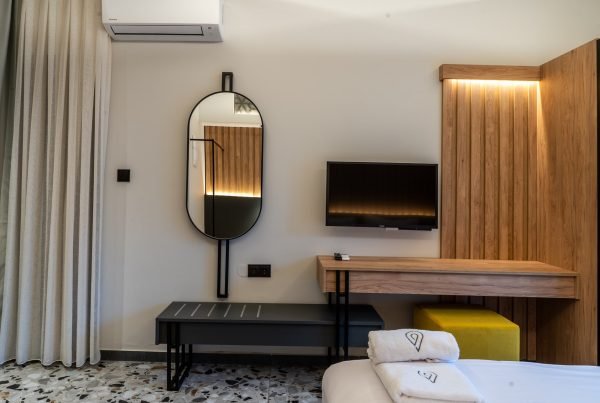 nero-suites-fanari-komotini-deluxe-diklino-dwmatio