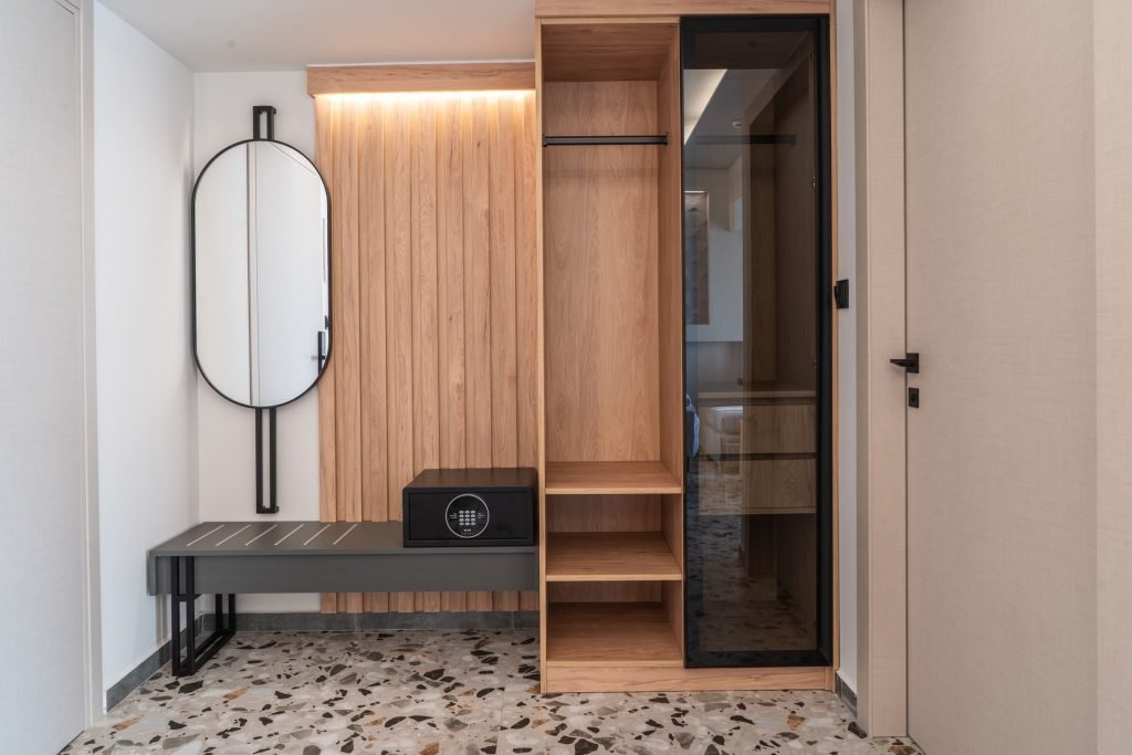 nero-suites-fanari-komotini-superior-triklino-dwmatio (2) nero-suites-fanari-komotini-superior-triklino-dwmatio