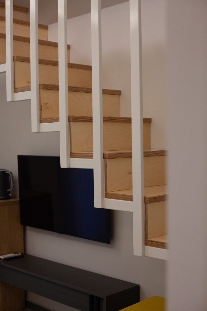 nero-suites-fanari-komotini-superior-triklino-dwmatio-2-kanapedes (1) nero-suites-fanari-komotini-superior-triklino-dwmatio-2-kanapedes