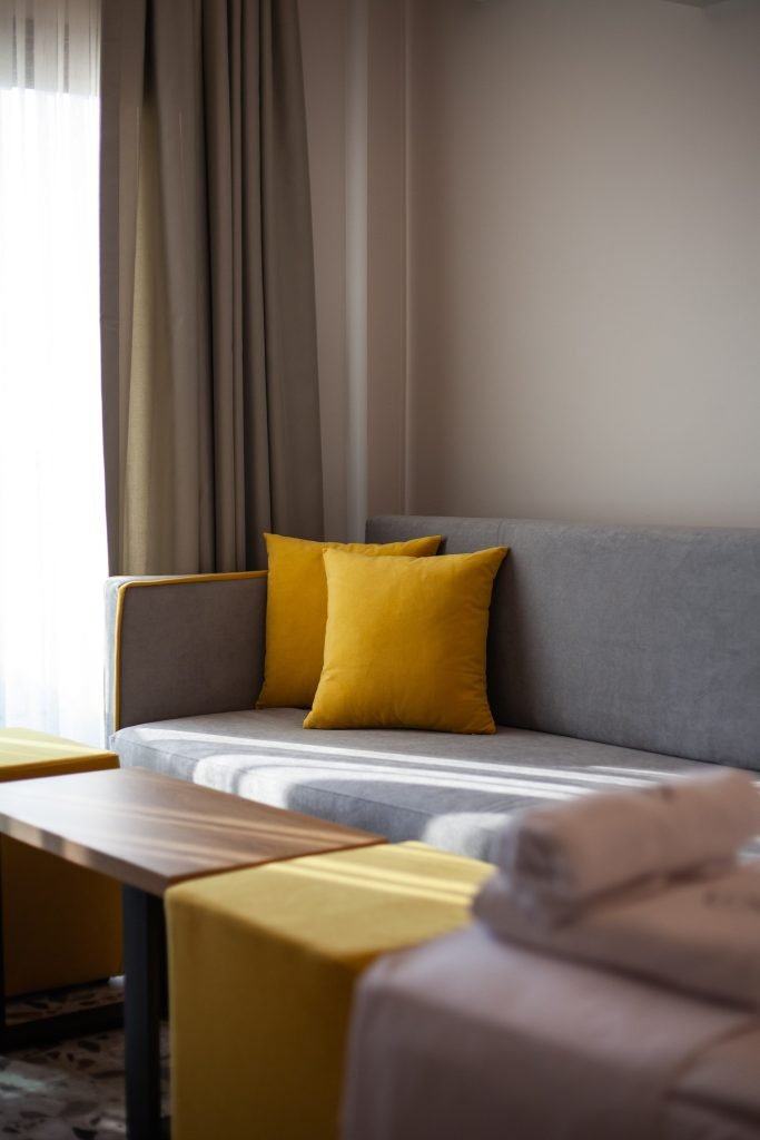 nero-suites-fanari-komotini-triklino dwmatio-amea (10) nero-suites-fanari-komotini-triklino dwmatio-amea