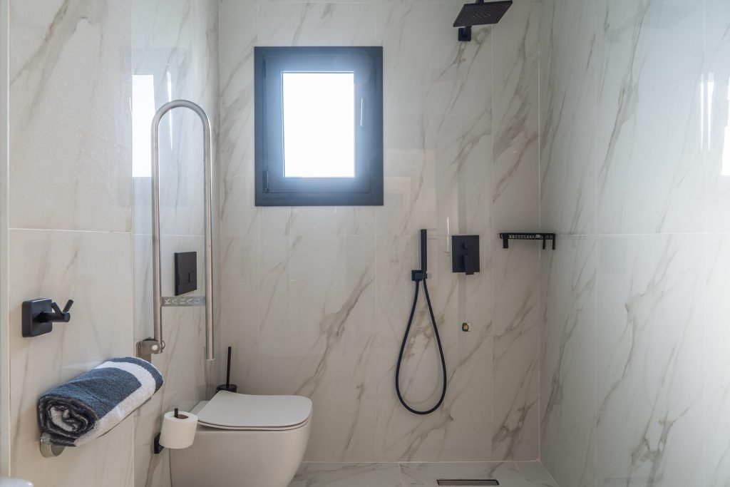 nero-suites-fanari-komotini-triklino dwmatio-amea (2) nero-suites-fanari-komotini-triklino dwmatio-amea