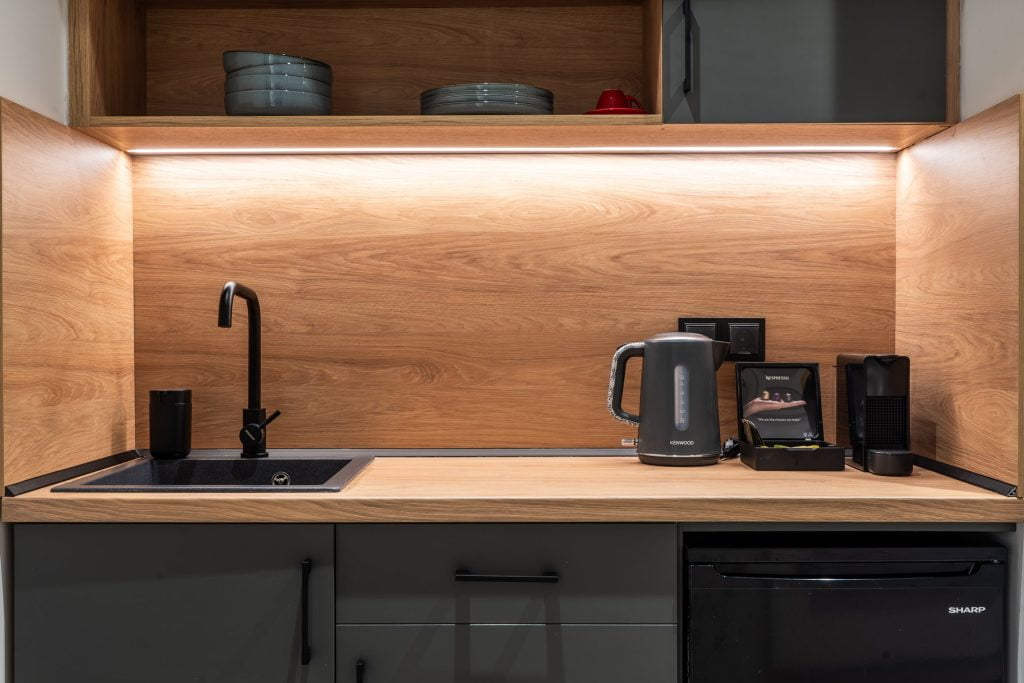 nero-suites-fanari-komotini-dwmatio-me-thea-thalassa (4) nero-suites-fanari-komotini-dwmatio-me-thea-thalassa